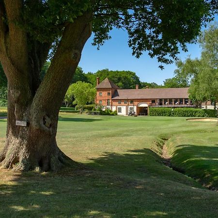 Cottesmore Hotel Golf & Country Club Crawley  Eksteriør billede
