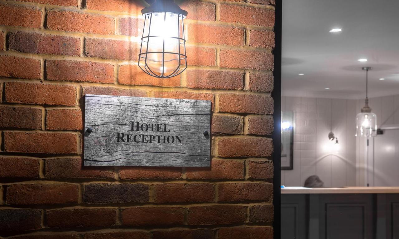 Cottesmore Hotel Golf & Country Club Crawley  Eksteriør billede