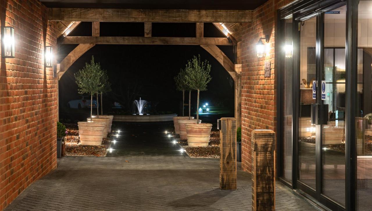 Cottesmore Hotel Golf & Country Club Crawley  Eksteriør billede