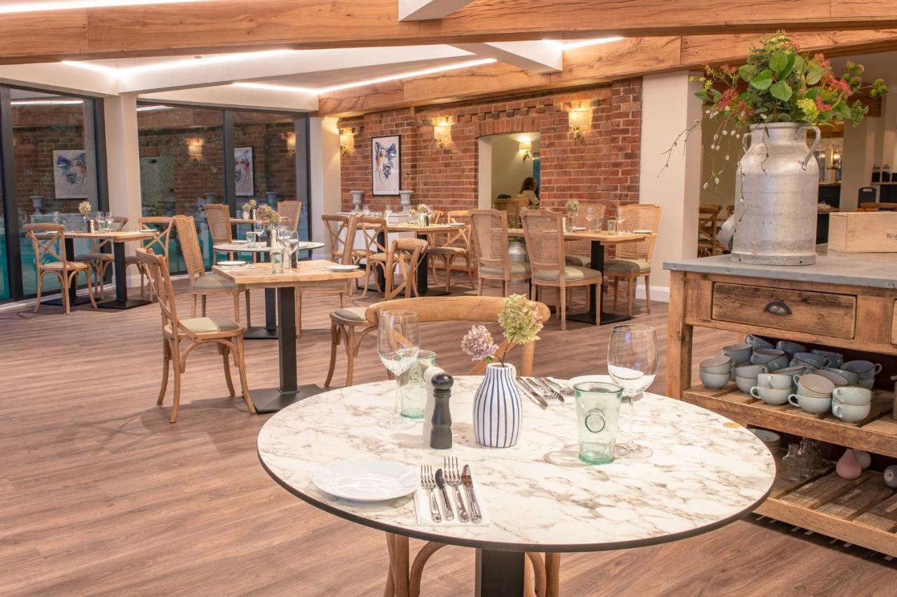 Cottesmore Hotel Golf & Country Club Crawley  Eksteriør billede