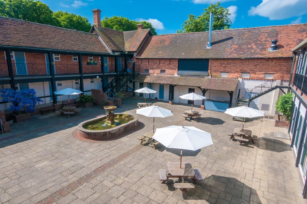 Cottesmore Hotel Golf & Country Club Crawley  Eksteriør billede